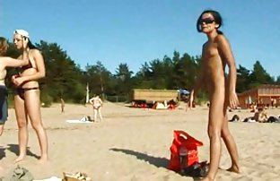 video sexe: Aurora bourdonne de caoutchouc membre machine de sexe amatuer sexe