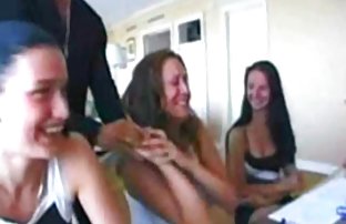 video sexe: Bodybuilder dominé et violemment saccé clip video sexe du pénis d’un homme