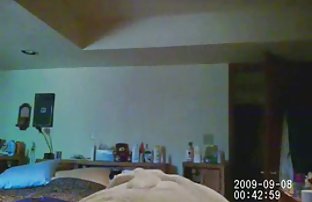 video sexe: Fille sexy a eu des ennuis avec son père amateur lesbian kissing anxieux