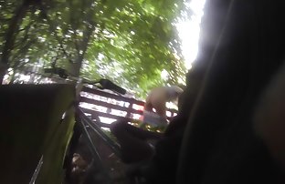 video sexe: Mature poussin se sexe amateur français masturbe sur table de poker