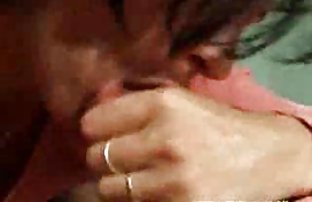 video sexe: Guttaper-blonde szxe video Olga barbote avec un pénis en caoutchouc