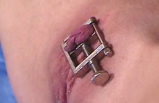 video sexe: Médecin homosexuel suce sexd gratuit dans le pénis du patient