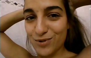video sexe: Fantasmes passionnés de beauté sexe gratuit amateur aux cheveux foncés