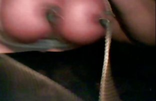 video sexe: Blonde dans l’uniforme x sex gratuit de l’école joue avec son Swee