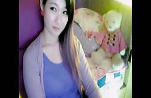 video sexe: Poussins puissants baisent amteur x une sangle-sur la fille dans un masque
