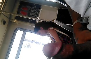 video sexe: Je me suis réveillé Irka dans la mati née et a commencé à la sexse vidéo piquer dans la jambe du matin