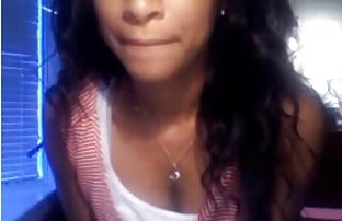 video sexe: Fille mince pose avec le gars noir et sexe video x les bandes nues
