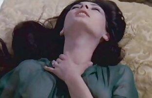 video sexe: Sexe amatrice sexe francaise en groupe à la fête du sexe du nouvel an
