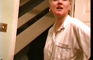 video sexe: Charmante fille se donna sex vedio gratuit à elle-même dans le
