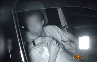 video sexe: Belles lesbiennes brunes engagées sex amateur film dans le sexe de même sexe