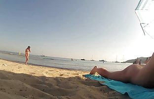 video sexe: Fille sexe photo gratuit mince passionnément baise avec un jeune homme