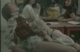 video sexe: Glorieusement baisée elle-même video amaeur avec ses doigts dans une faim grinçant