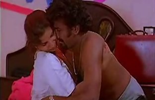 video sexe: Le Secrétaire avec éponges dodu suce le pénis et écarte les jambes szx gratuit larges