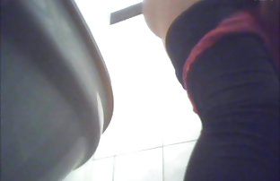 video sexe: Policewoman le sexe gratuit aime embrasser les traites de tante énorme