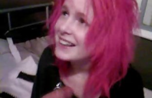 video sexe: Grand-mère avec les cheveux roux video sex alateur est influencé par son jeune ami