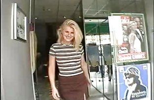 video sexe: Grandes lèvres videos sexe mateur tiptoees accrocher comme des oreilles d’épagneul