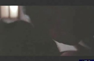 video sexe: Adorable jeune femme enceinte sexe et mateur joue doucement avec son Squeaker