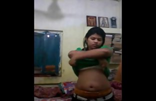 video sexe: Les pompes de fille lèvres avec video sexy gratuit le pompage vaginal