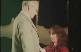 video sexe: L’homme est venu à la femme médecin pour un check-up et baisée sur sex pornou gratuit le canapé