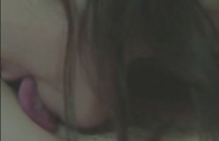 video sexe: Brunette de luxe avec une figure de sport et seins de video sx gratuit silicone célèbre baise