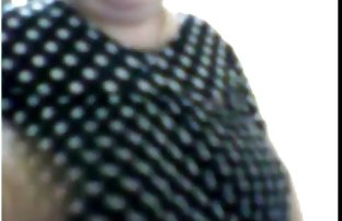 video sexe: Skinny change amateur &amp; sexe en face de petite amie