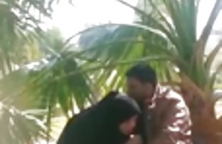 video sexe: Garçon gai après le tennis videomateur se satisfait