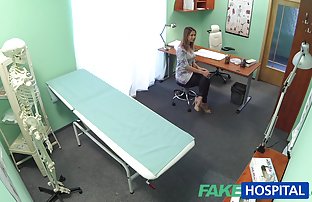 video sexe: Red Eva crie pendant le sexe dans sexe aùmateur le parc