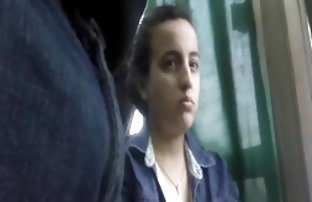 video sexe: Blanc gars amateyr sexe peeps comme une flèche de deux blondes