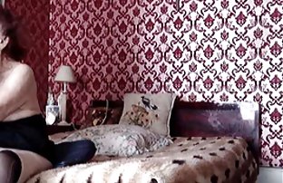 video sexe: Le nettoyage dans la chambre s’est terminé video d sexe par un orgasme violent