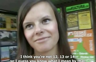 video sexe: Alenka, le propriétaire d’une video gratuit amatrice poitrine magnifique baise un camarade étudiant