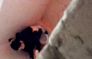 video sexe: Voisin caresses belle de Sleeping amateur et video Brunette