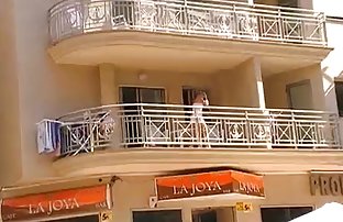 video sexe: La fille en latex est traitée par un homme avec video sexe free une femme