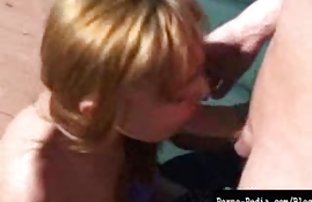video sexe: Le vieil homme baise sévèrement deux poussins sexe amat gratuit dans le anal et rassasie sur eux