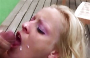 video sexe: Une video sexe amateur x salope nommée Angelica baise sur la caméra