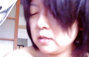 video sexe: Neka Tasty saccadé son sexe armateur Katmandou à travers des collants