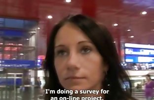 video sexe: Lesbiennes ont amat video un trio avec réaliste strap-ons