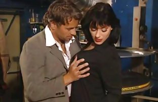video sexe: Busty Lady séduit un jeune homme pour sexe video amatrice le sexe