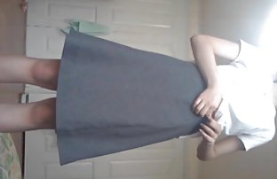 video sexe: Jeune femelle baise dans deux trous en même temps des vidéos sexe et suce
