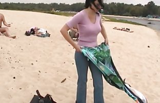 video sexe: Le videos x amateur veau aspirait un inconnu dans un parc de nuit