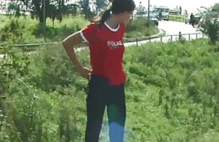 video sexe: La femelle a du sexe amateur reçu une portion de sperme dans le bouchon