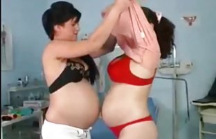 video sexe: Latina avec un cul appétissant Cheats sur son mari, baise un jeune srxe gratuit homme