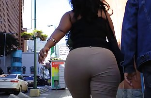 video sexe: Belle blonde se masturbe et suce la video x amateur queue