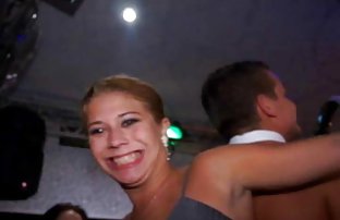 video sexe: Lustful mâle baise amateur video gratuit Skinny Lolita, ne lui permettant pas d’enseigner les leçons