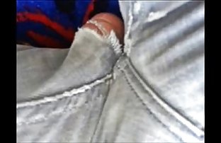 video sexe: Brunette passionnée se branle activement son sexe amat gratuit petit ami russe