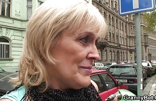 video sexe: Russe chabold est baisée par deux mâles amareur et sexe tatoués