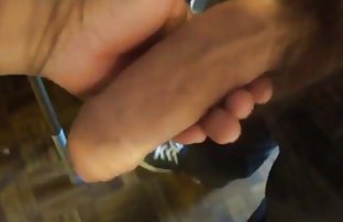 video sexe: L’homme n’aimait pas la façon dont sa porn amateur femme a lavé le sol